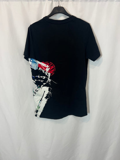 DKNY. Black printed T-shirt. Size 16