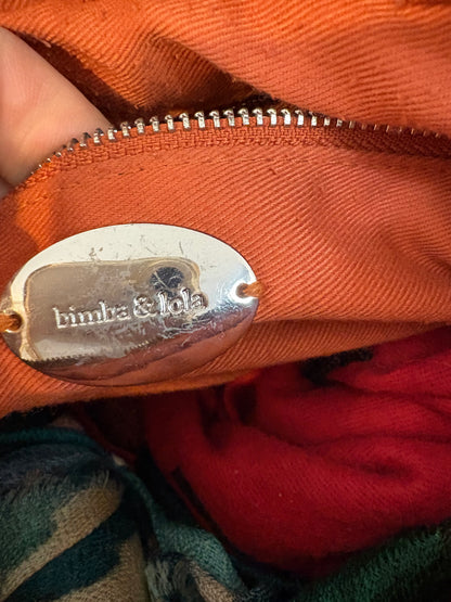 BIMBA Y LOLA. Bolso trenzado colores