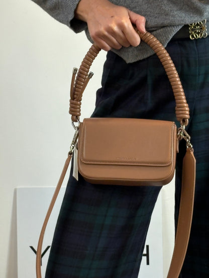 OLIVIA MAREQUE. Bolso con doble asa