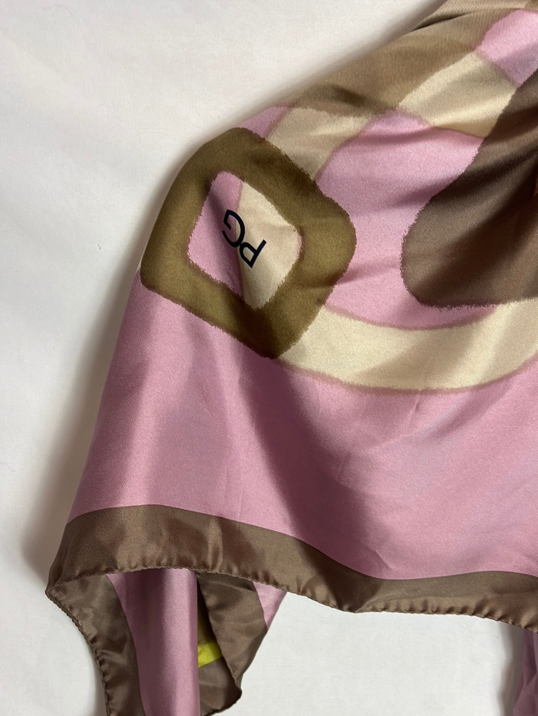 PURIFICACIÓN  GARCIA. Pañuelo seda estampado