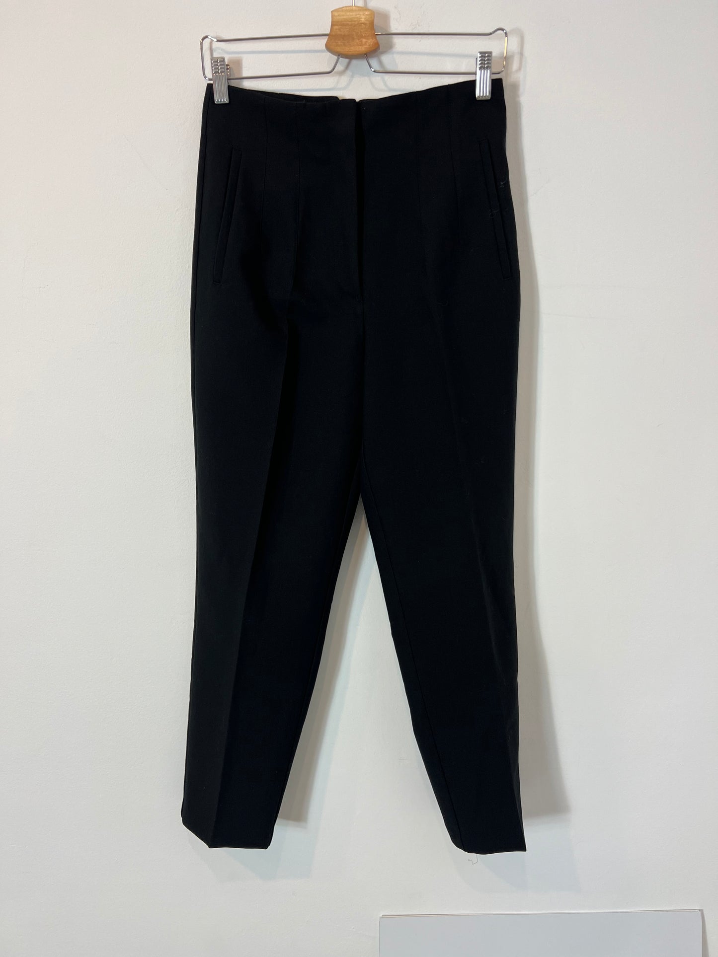 ZARA. Black pleated trousers Tm