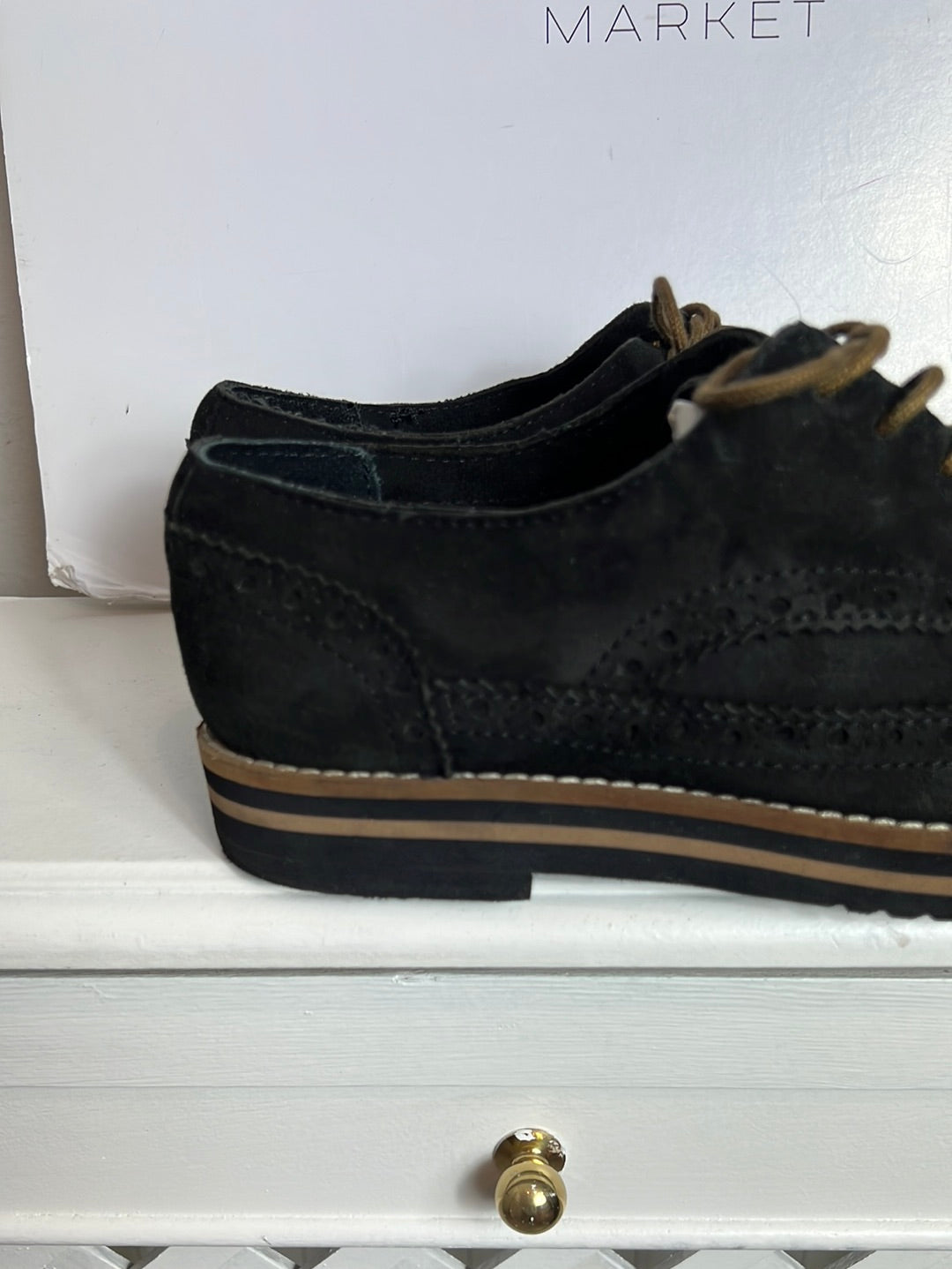 COOL. Zapatos negros cordones plataforma T.30