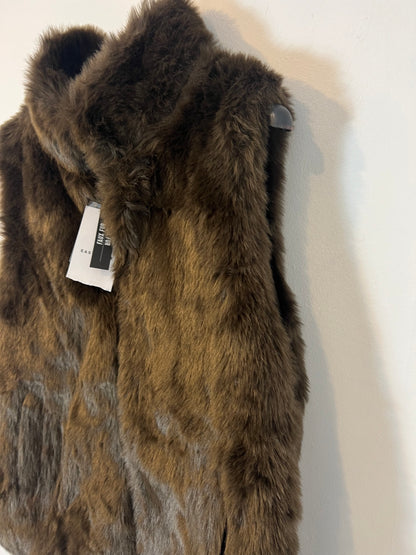 EASY WEAR. Chaleco pelo marrón chocolate. T M