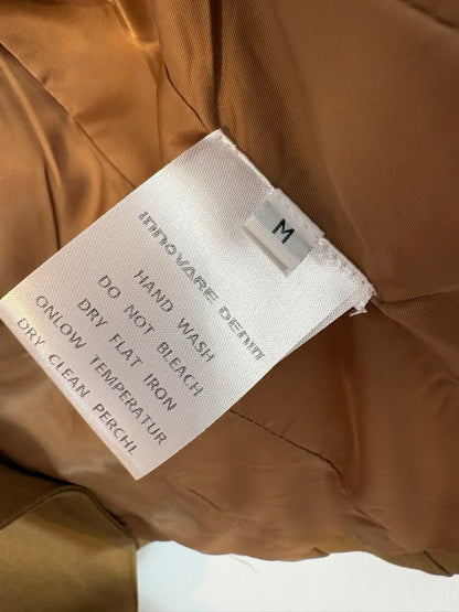 Chaqueta marrón cruzada con cinturón