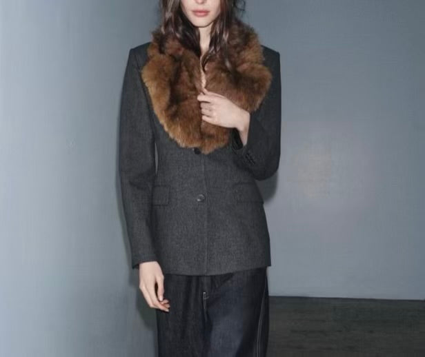 ZARA. Blazer marengo cuello pelito