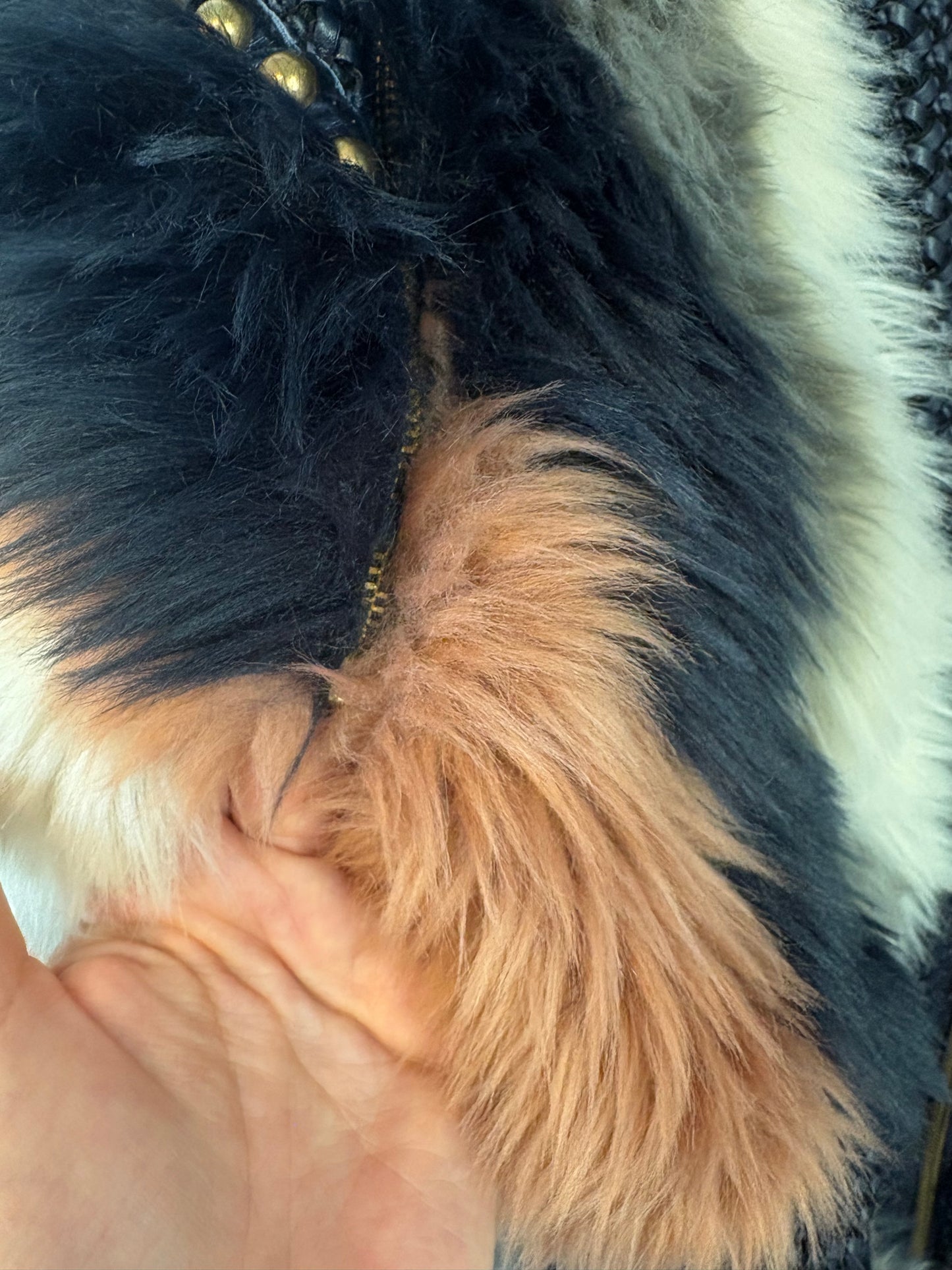 HIGHLY PRETTY. Abrigo pelo detalles T.s