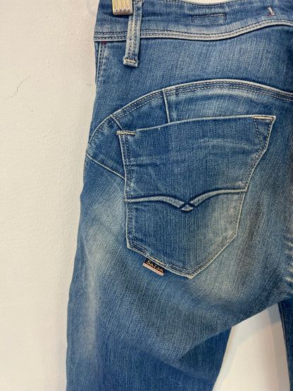 SALSA. Distressed skinny denim. Size 36