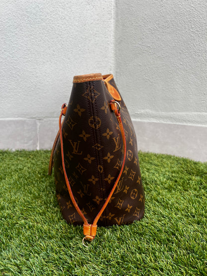 LOUIS VUITTON. Bolso neverfull