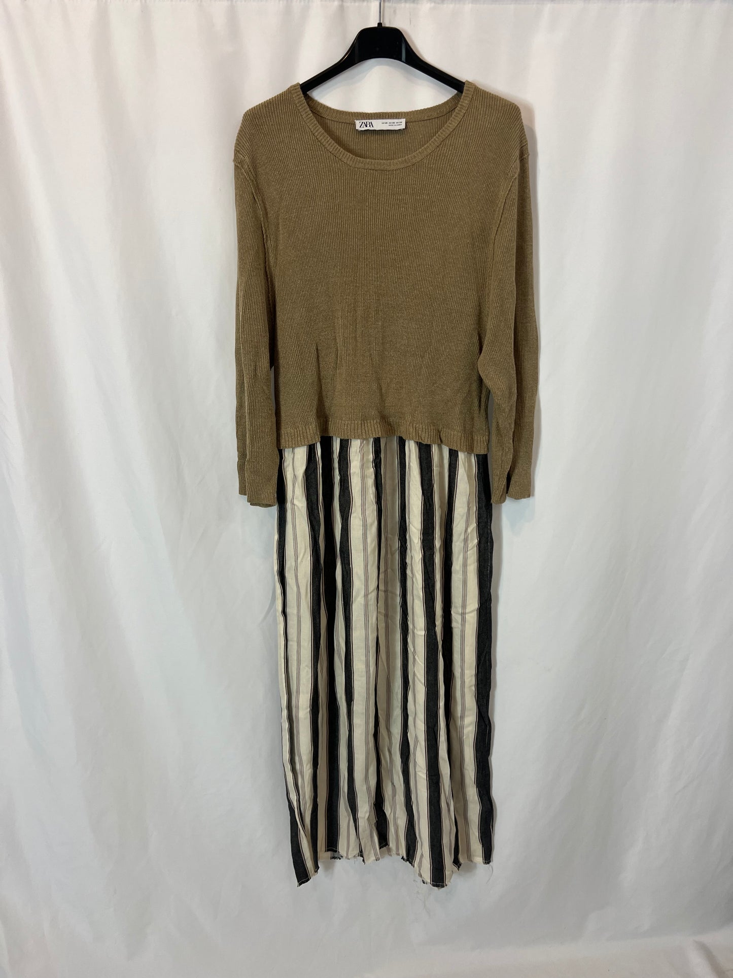 ZARA. Vestido midi doble textura rayas. T XS