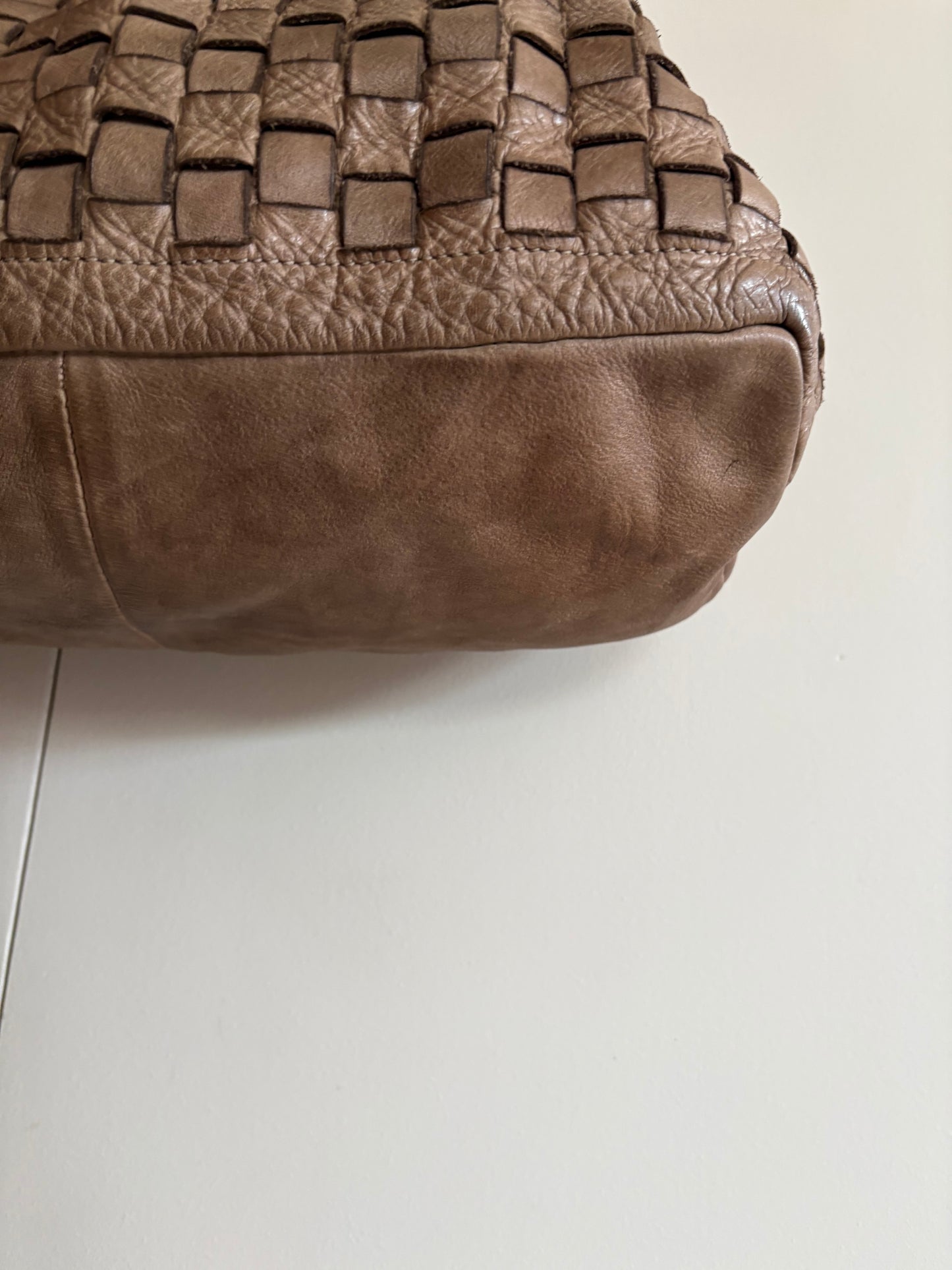 Bolso de hombro  piel trenzado