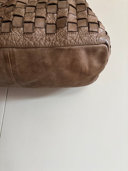 Bolso de hombro  piel trenzado