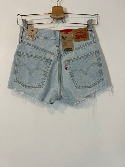LEVI'S. Embroidered flower shorts T.24(34)