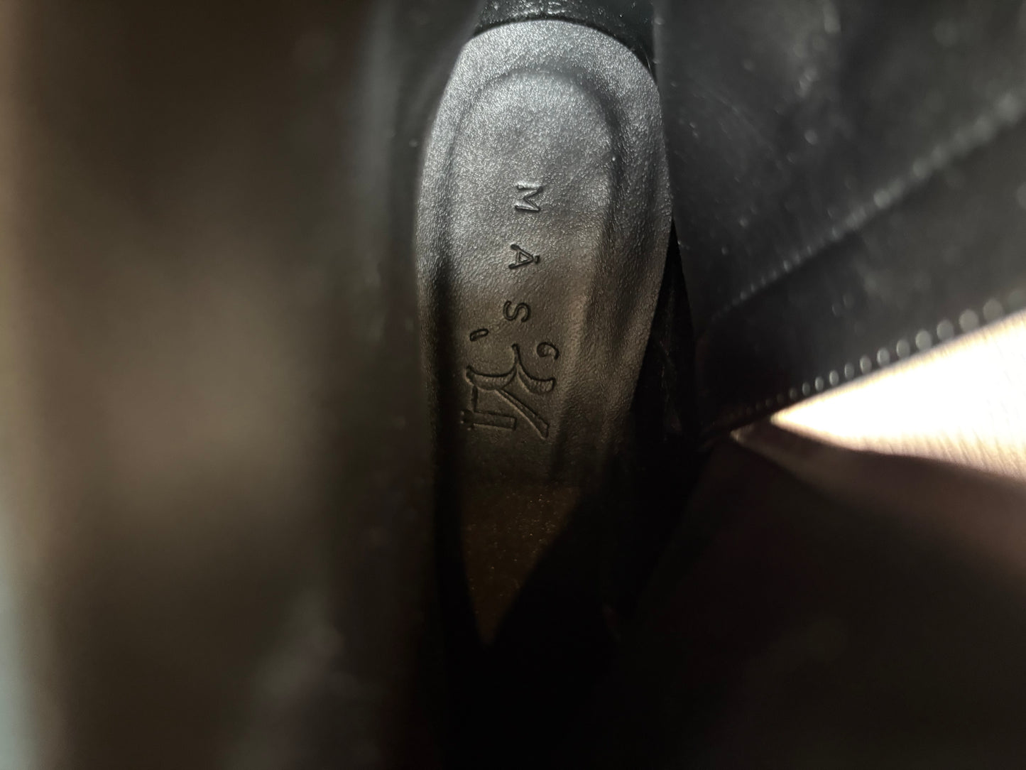 MAS 34. Botines piel plomo. T 40