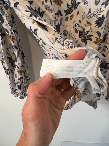 LLOYD´S. Blusa fluida estamapda