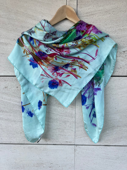 COCCINELLE. Pañuelo seda estampado