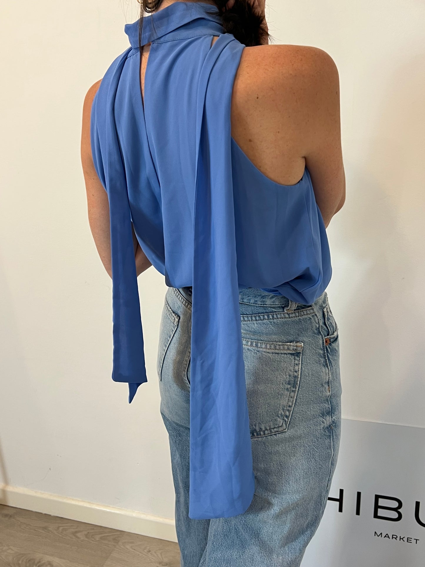 BIMANI. Top azul cuello halter T.s