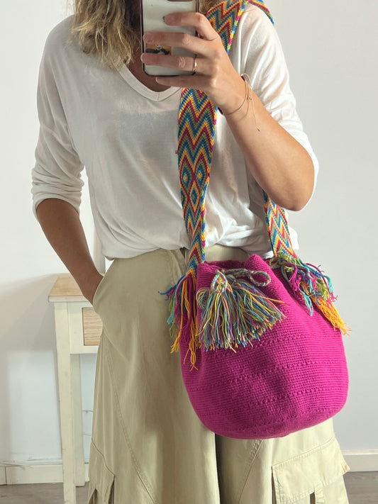 OTRAS. Bolso rosa asa colores