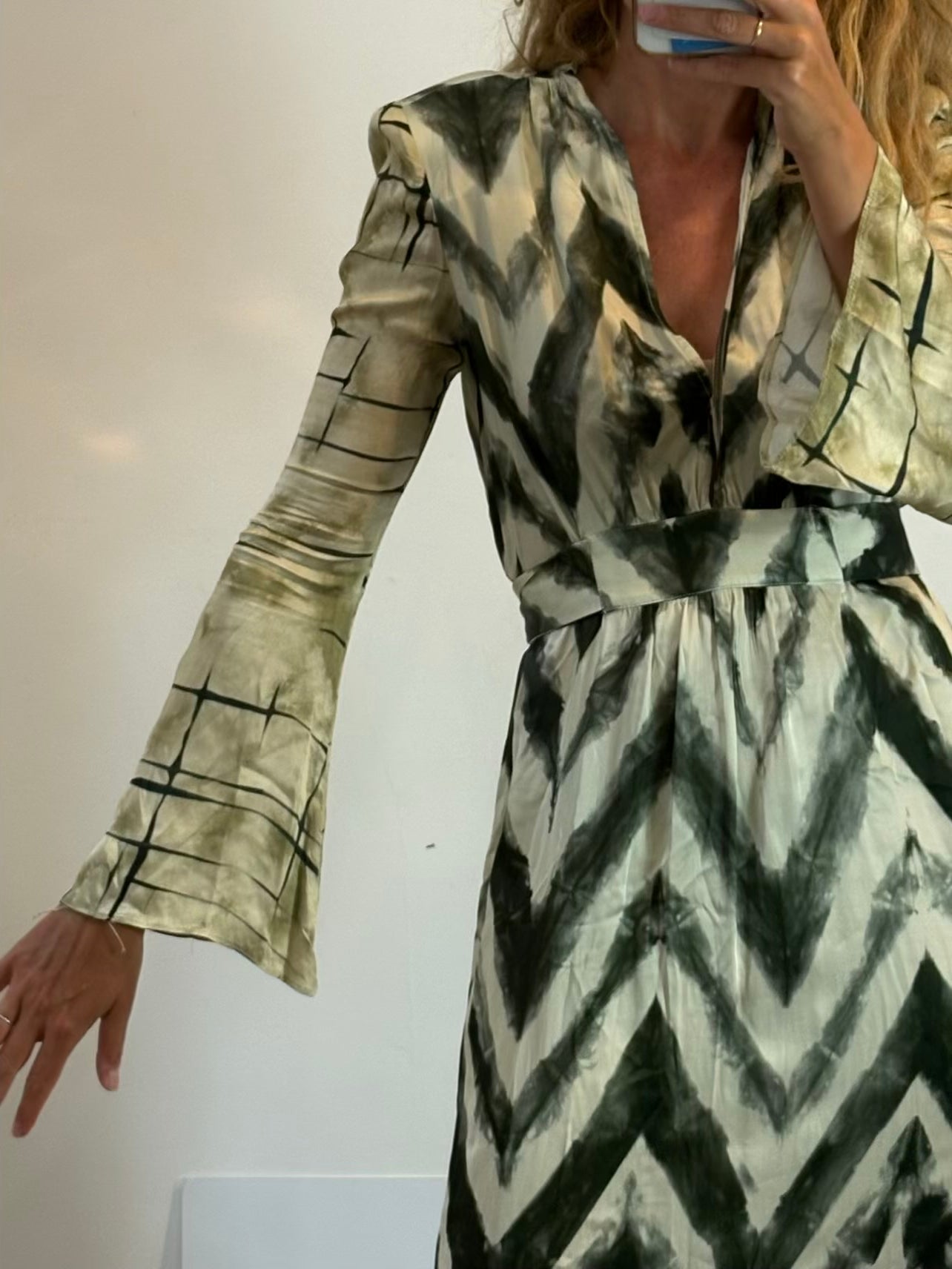 IQ COLLECTION. Vestido largo fluido estampado