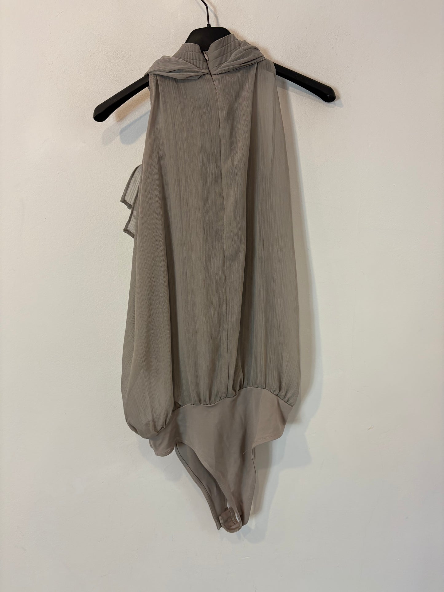 ZARA. Body gris lazada