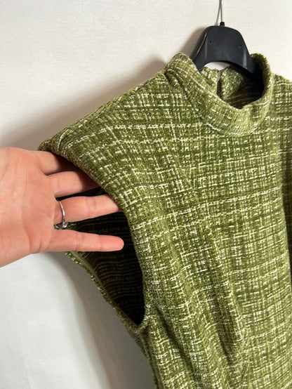 OTRAS. Mono verde jaspeado textura. T M