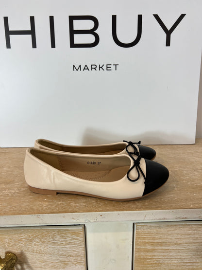 BELLUCCI. Two-tone ballerina T.37