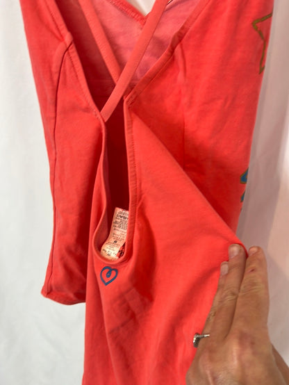 THE HIP TEE. Bañador rojo estampado. T M