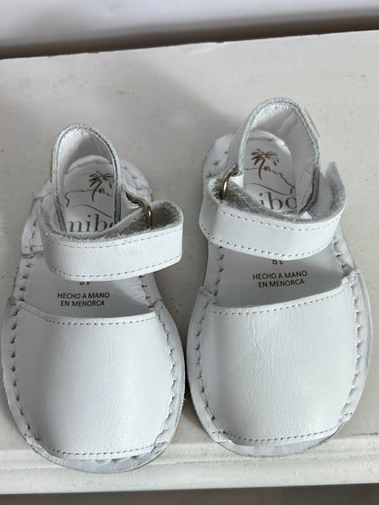 MIBO. White leather Menorcan sandals. Size 18