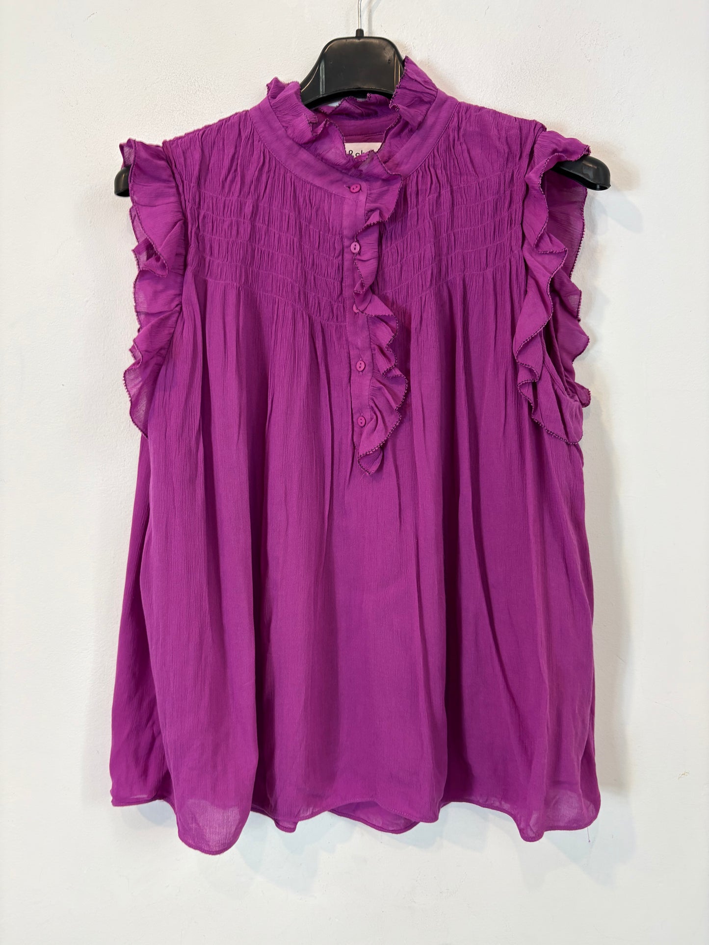 BA&SH. Top morado fluido volantes