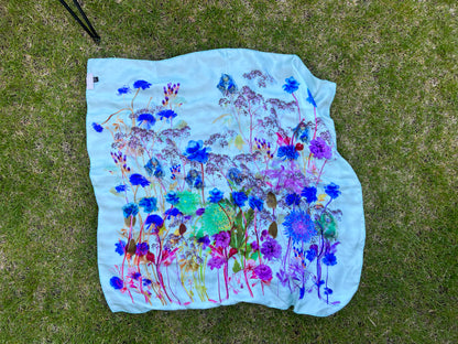 COCCINELLE. Pañuelo seda estampado