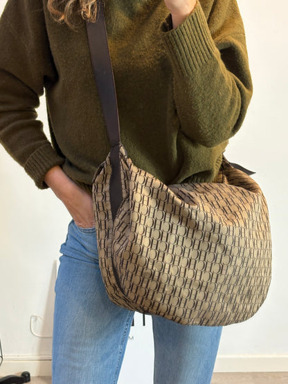 CAROLINA HERRERA. Bolso tela bandolera