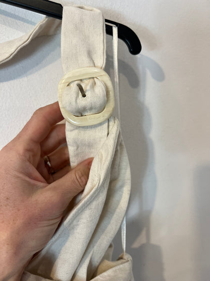 ZARA. Vestido largo color crudo abertura