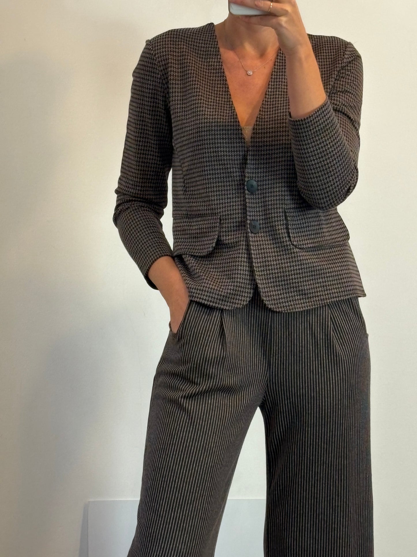 GUITARE. Total look punto elástico