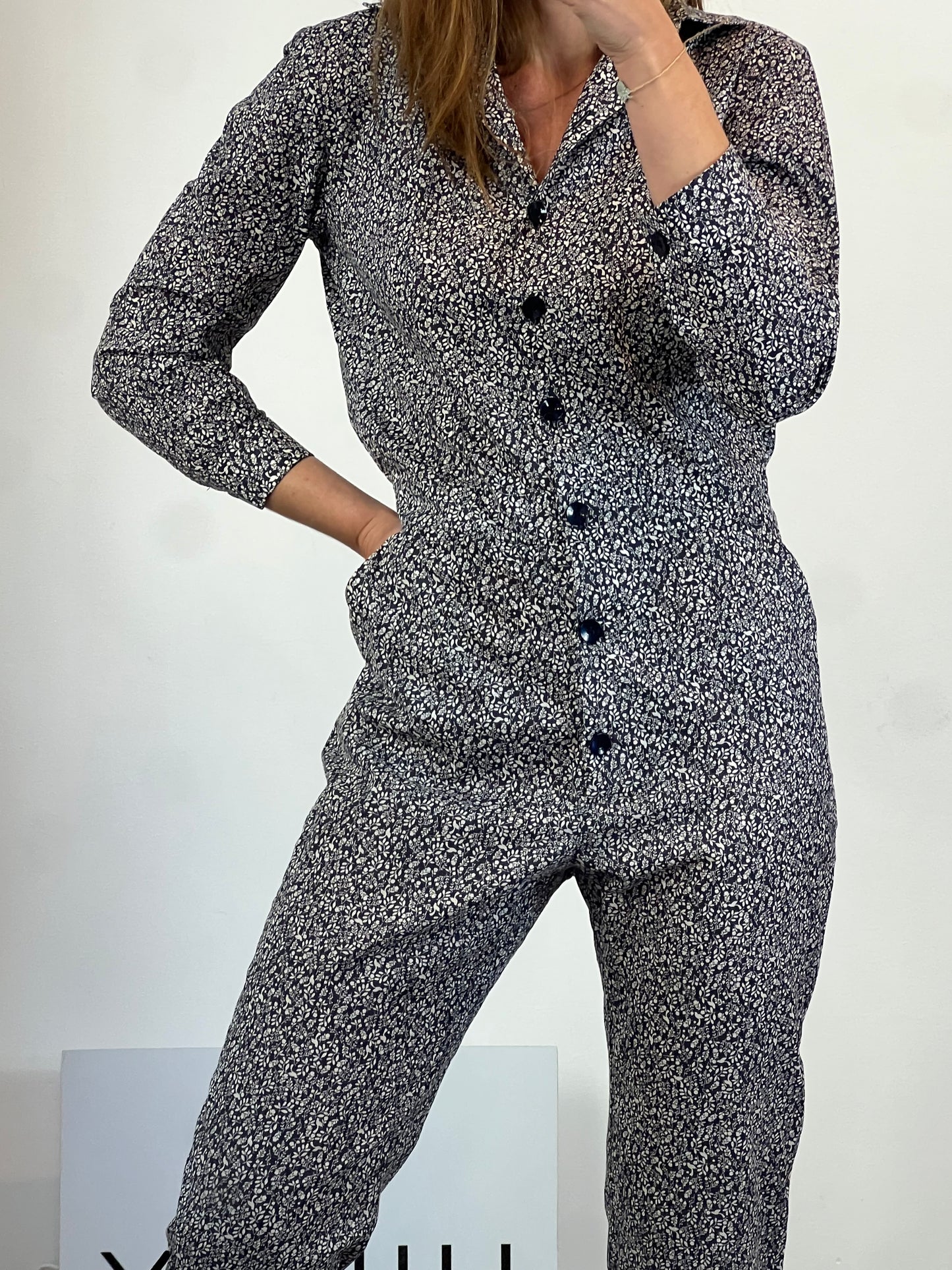 JULISE MAGON. Mono largo estampado azul. T S