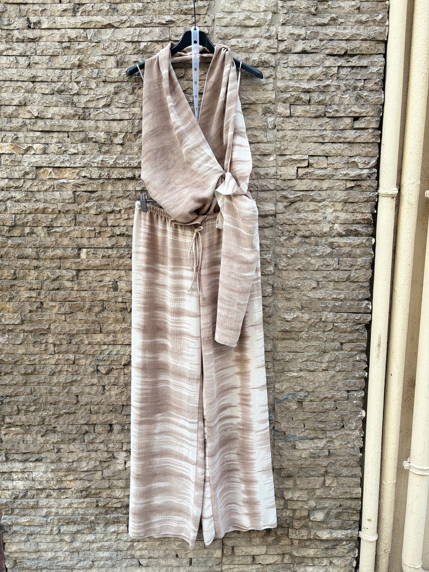 ZARA. Conjunto estampado tie dye
