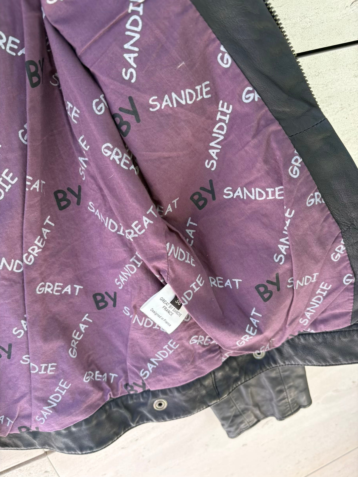 GREAT by SANDIE PARIS. Chaqueta piel bolsilllos