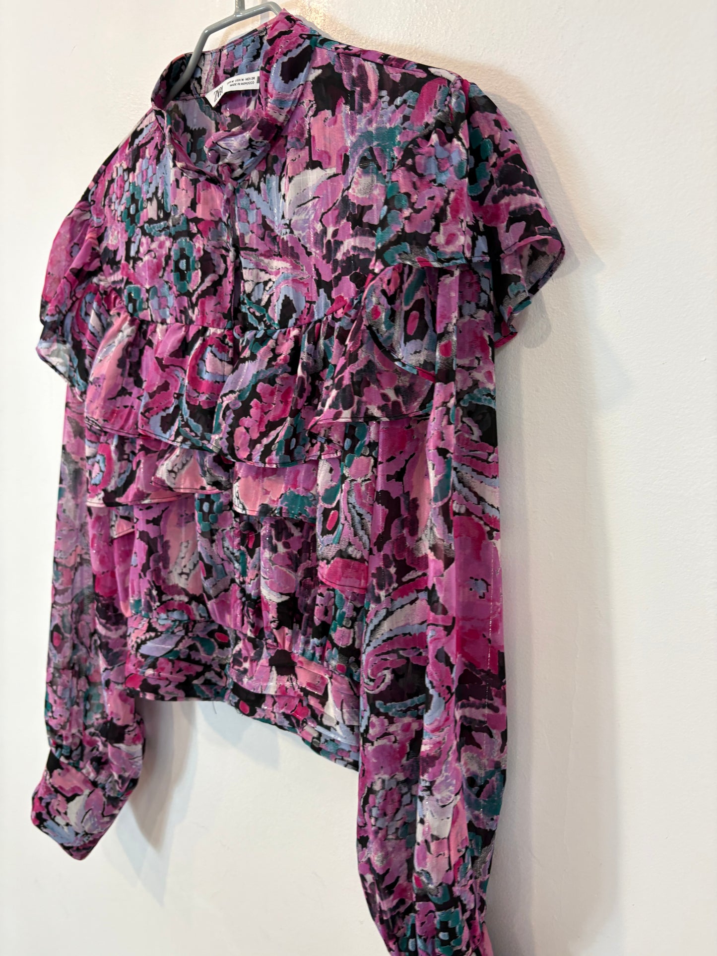 ZARA. Blusa semitransparente estampada