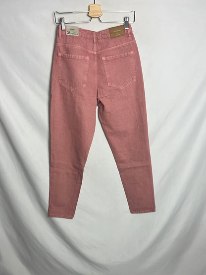 ZARA. Denim mom fit rosa claro. T 36