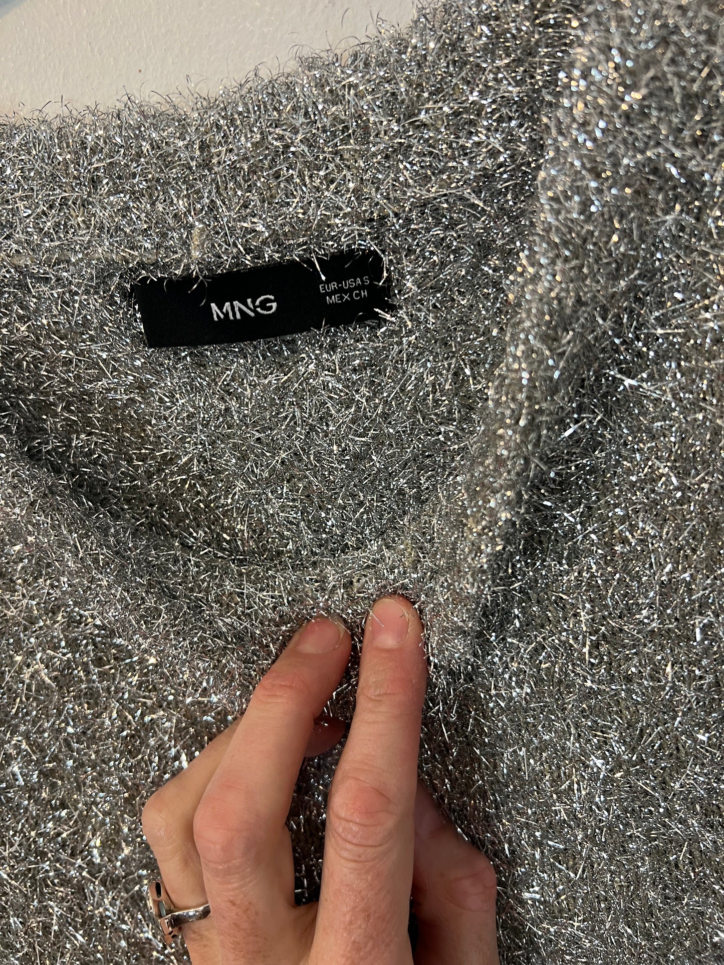 MANGO. Jersey plateado textura