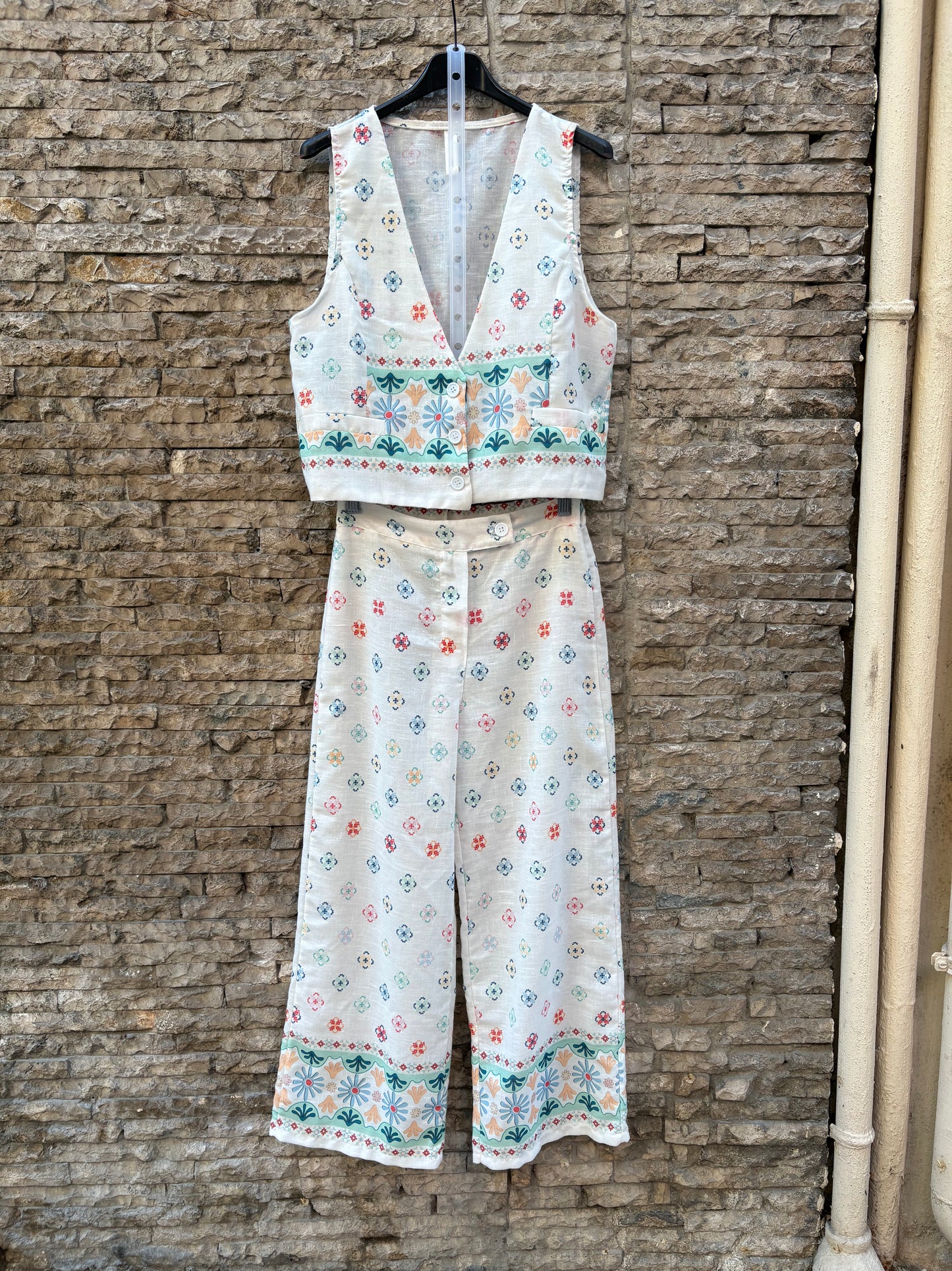 Conjunto top y pantalón estampado