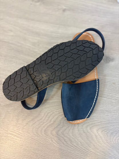 RIA MENORCA. Menorquina piel azul . T 38