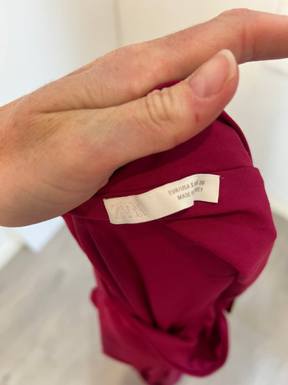 ZARA. Vestido rosa fruncido T.s