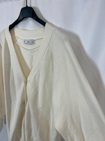 MANGO. Cárdigan color crudo detalle botones. T M