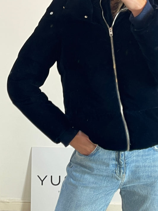 MANGO. Plumas azul oscuro terciopelo. T S