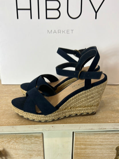 OYSHO. Alpargata cuña azul T.37