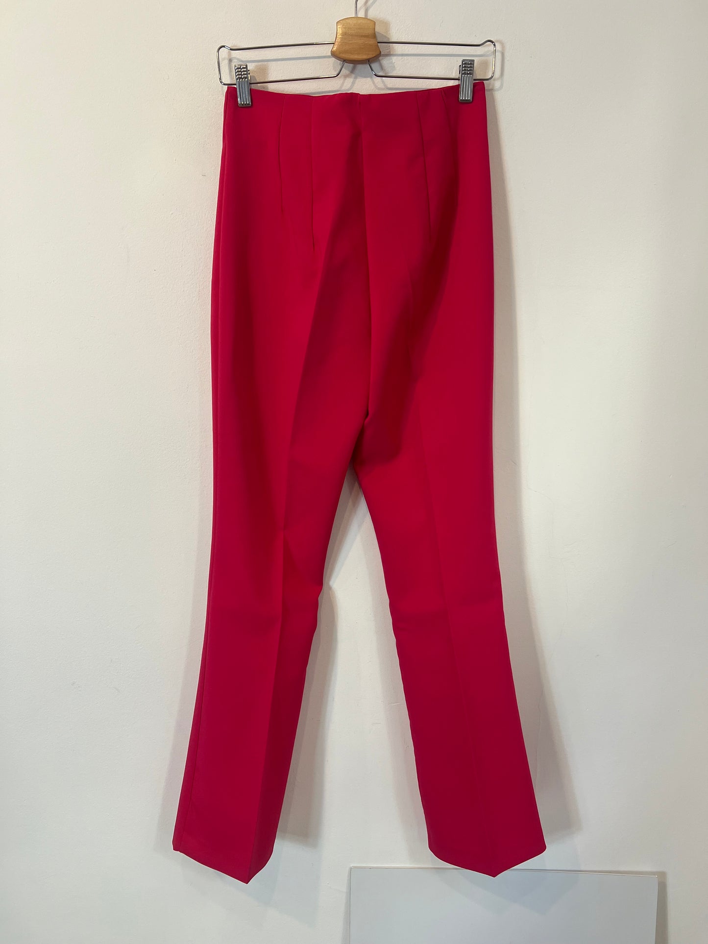 AMEÉ. Sleeveless fringed sweater S.(s)