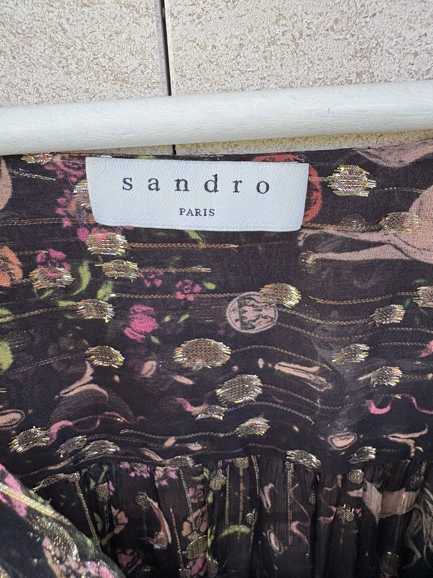 SANDRO. Vestido largo seda semitransparente. T 38