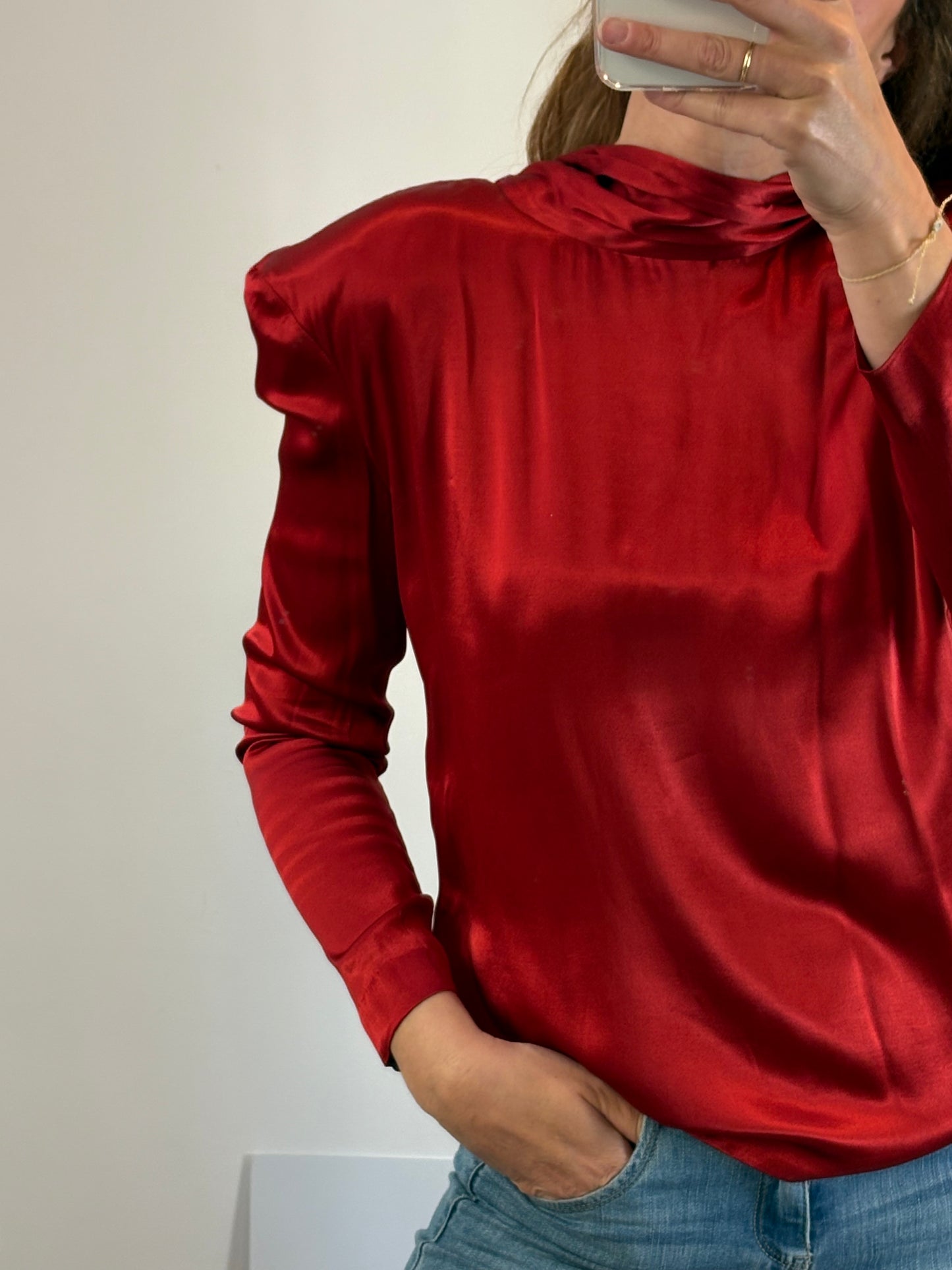 REDONDO BRAND. Blusa satinada lazada. T XS