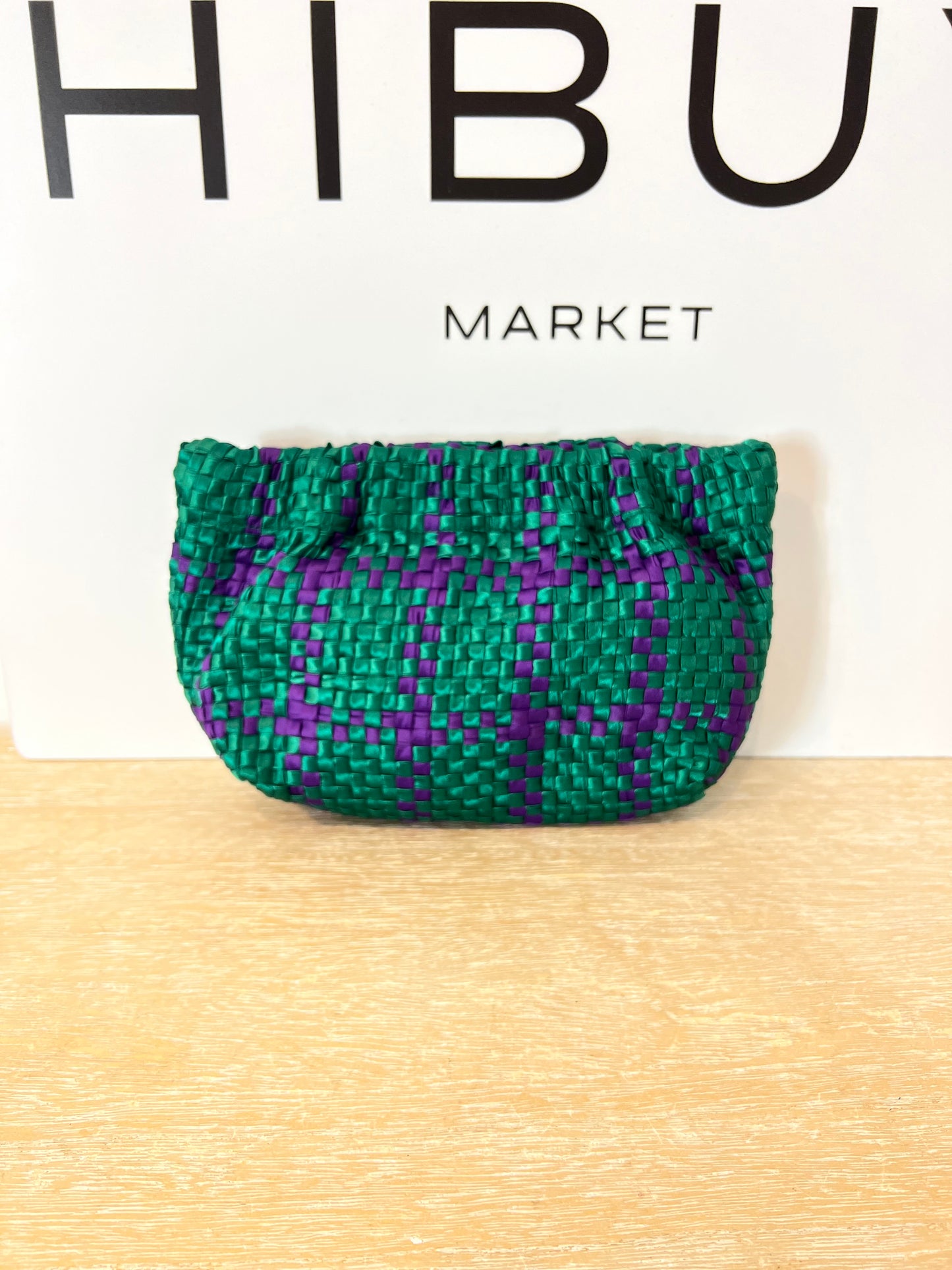 ZARA. Bolso de mano trenzado bicolor