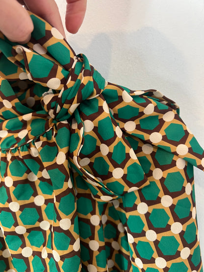 OTRAS. Blusa estampado retro lazada. T M