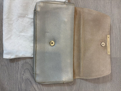 PURIFICACIÓN GARCIA. Cartera de mano piel gris